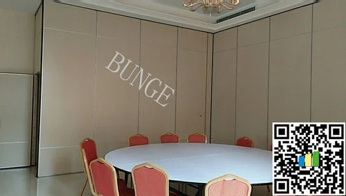 Vancouver restaurant movable partition application